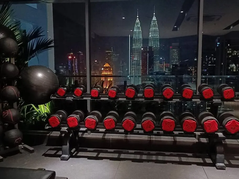 Col 14B Modern Infinity Pool Klcc Balcony View Apartamento Kuala Lumpur Malásia